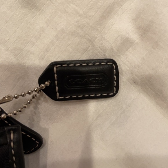 Coach wristlet - Picture 5 of 6